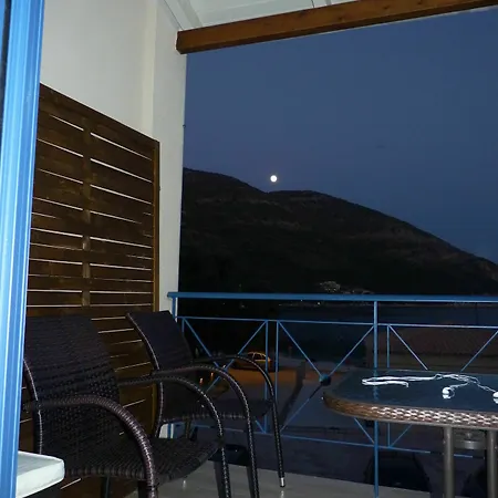 Hotel Ilianthos & Mikros Gialos