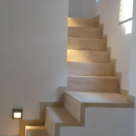 Ilianthos & Hotel 4*